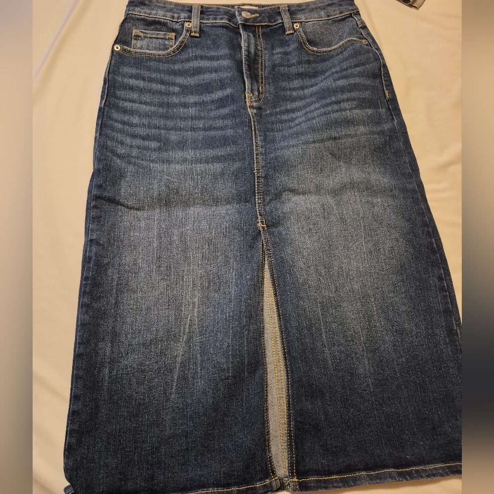 Time And True Denim Skirt Front Slit, Size 8